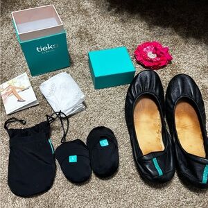 Tieks Teal and Black Flats